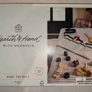 Hearth & Hand Kid Toy Belt